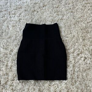 Aritzia Black Ribbed Pencil Skirt